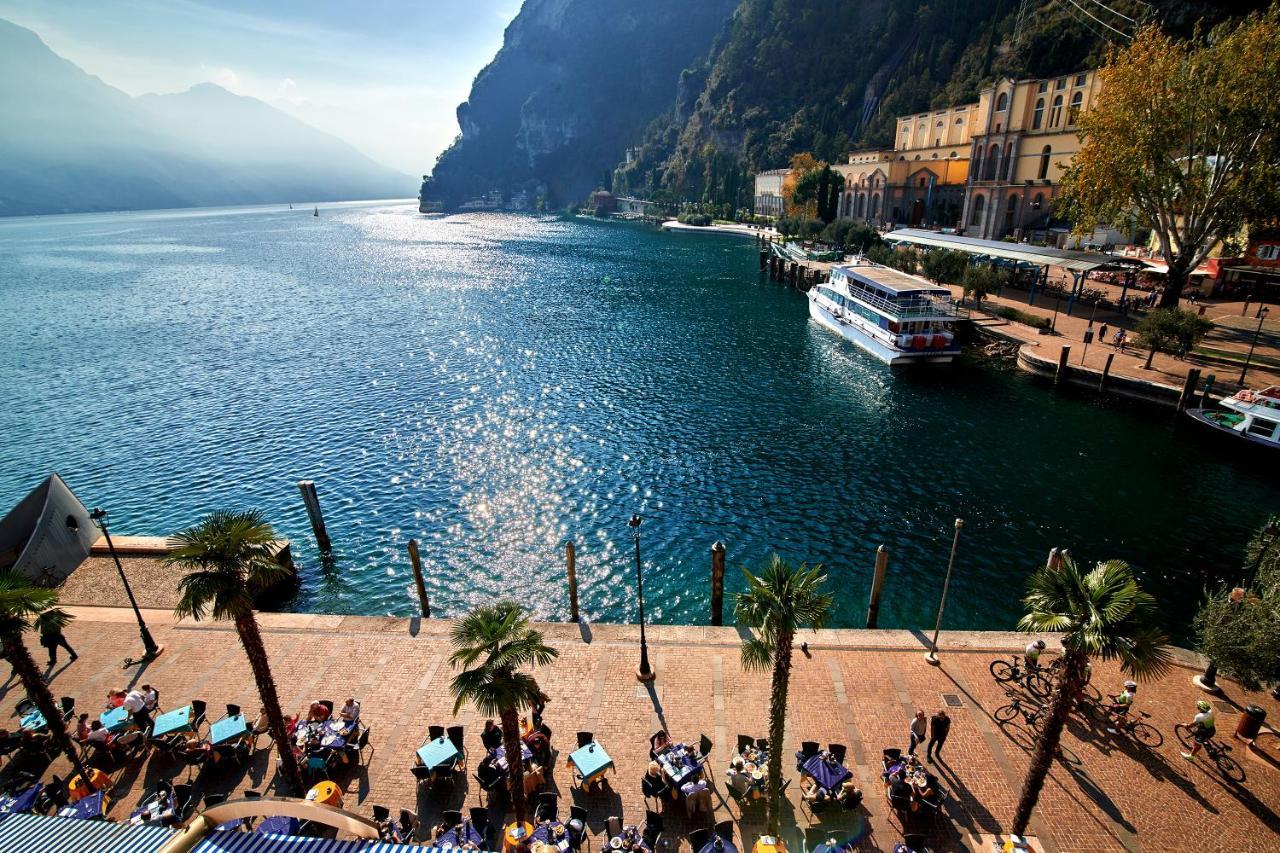 Hotel Sole Relax & Panorama Riva del Garda Kültér fotó